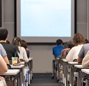 外部研修も無料